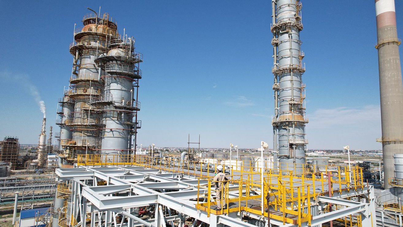 АНПЗ произвел 4,94 млн тонн нефтепродуктов в 2025 году