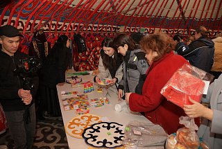 АМӨЗ-де қайырымдылық жәрмеңкесі өтті