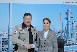 Атырау қаласының 40 студенті АМӨЗ-де ақылы кәсіптік даярлықтан өтеді.